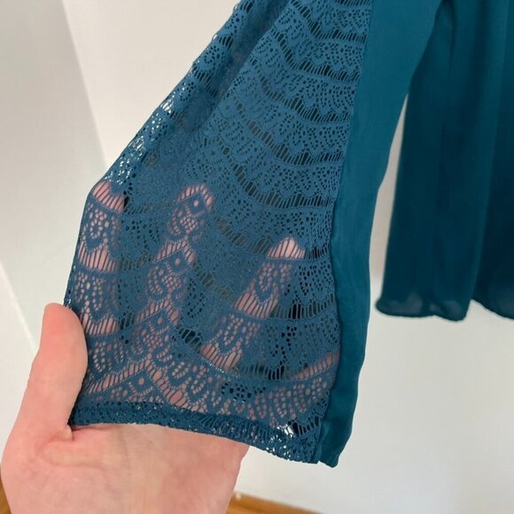 TORRID 2 Plus Size Lace Inset Georgette Blouse Solid Teal Blue Green Long Sleeve - Picture 7 of 16